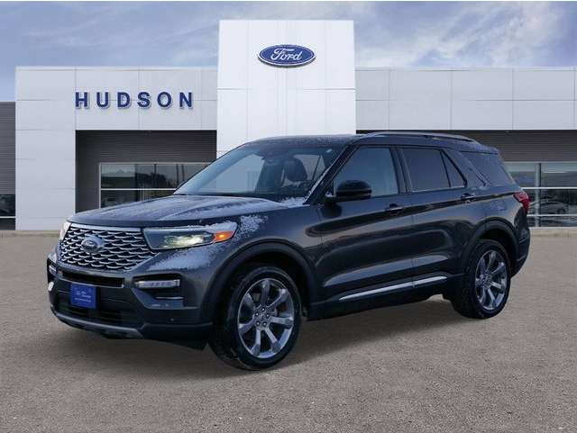 2020 Ford Explorer Platinum's photo