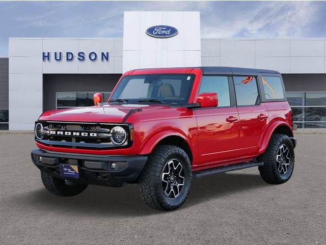 2023 Ford Bronco 4-Door Outer Banks's photo