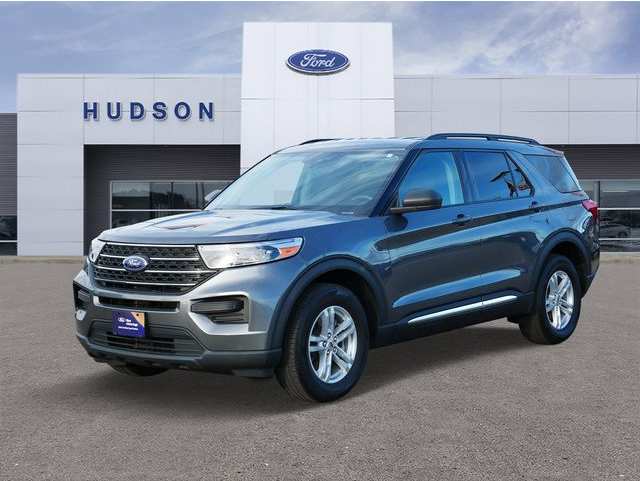 2022 Ford Explorer XLT's photo
