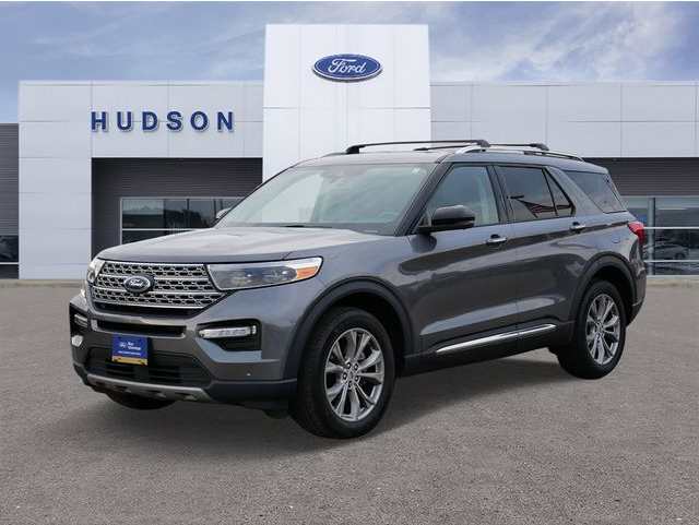 2022 Ford Explorer Limited's photo