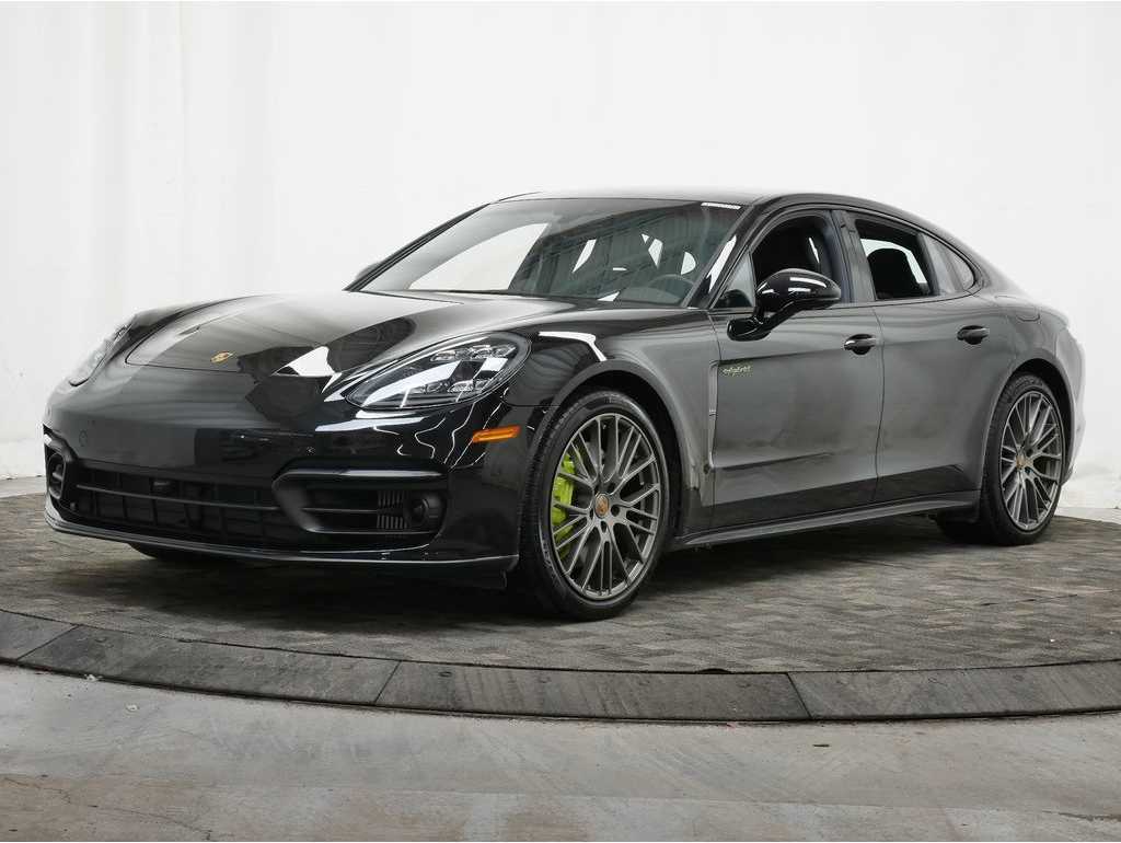 2023 Porsche Panamera Platinum Edition