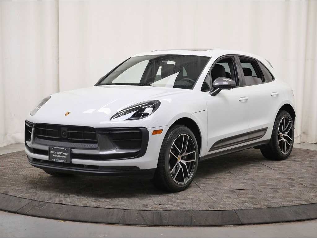 2023 Porsche Macan T