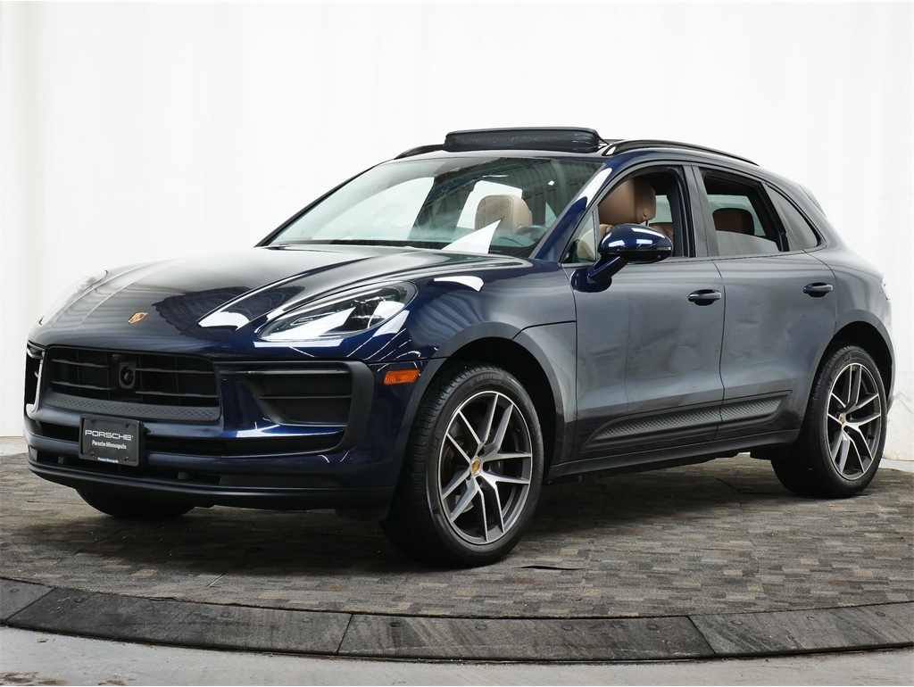 2023 Porsche Macan T