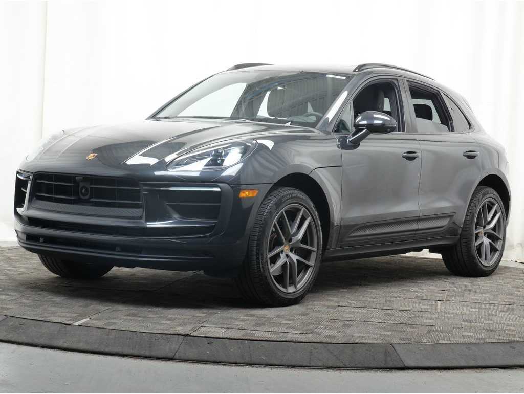 2024 Porsche Macan T