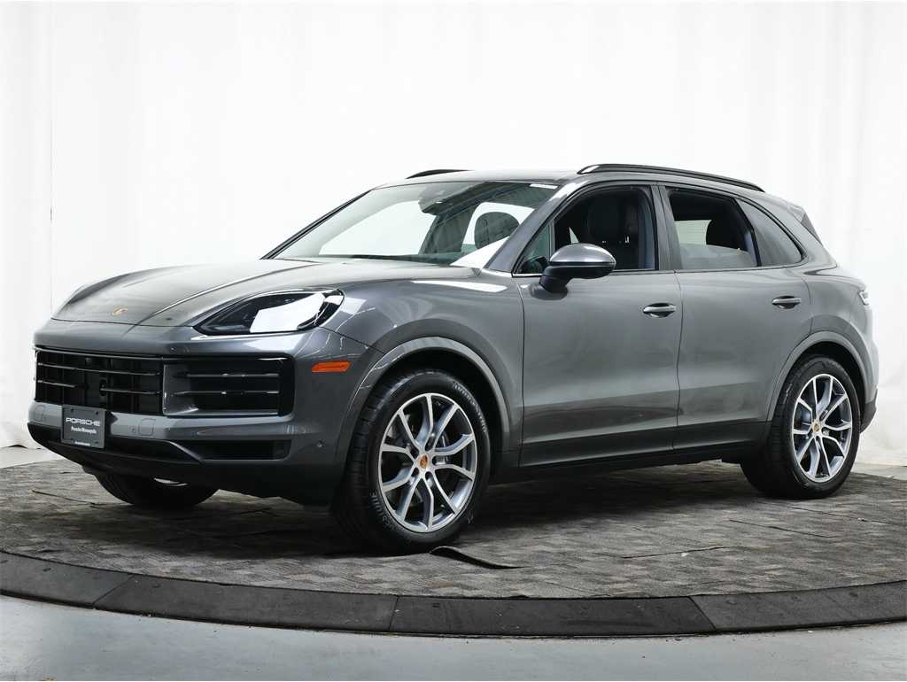 2025 Porsche Cayenne Base's photo