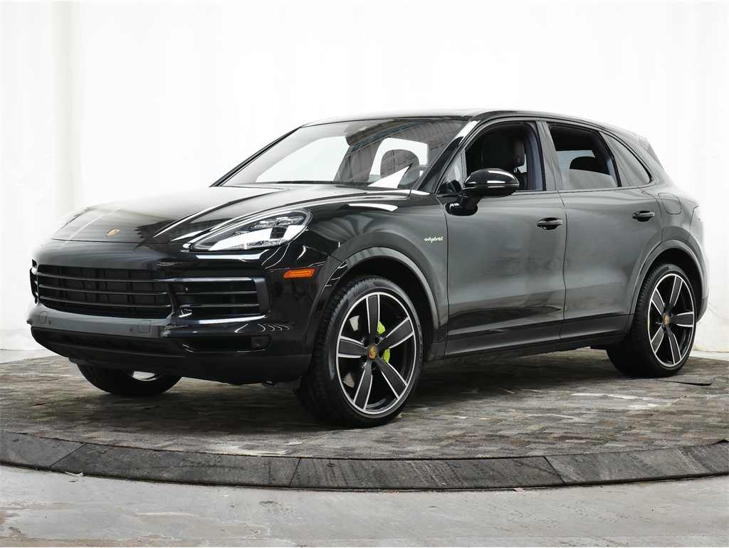 2023 Porsche Cayenne E-Hybrid's photo