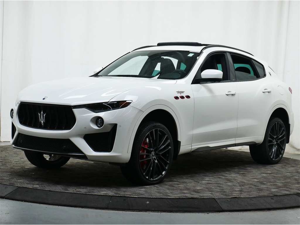 2022 Maserati Levante Trofeo's photo