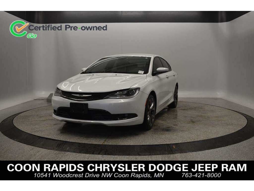 2015 Chrysler 200 S