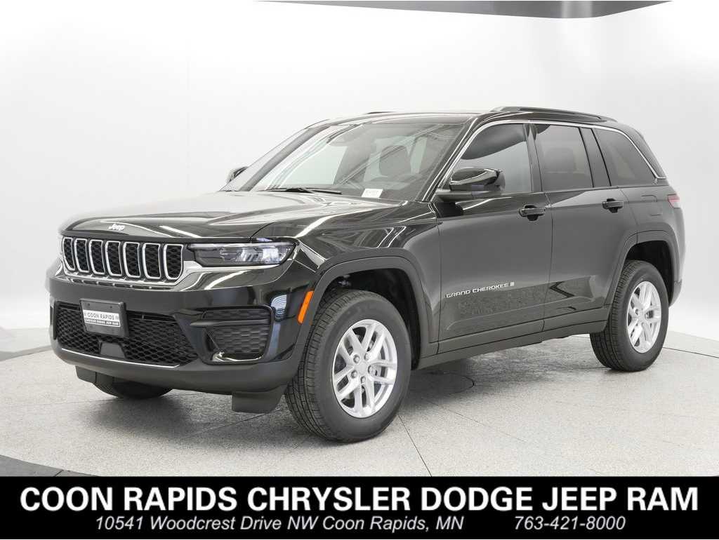 2025 Jeep Grand Cherokee Laredo's photo
