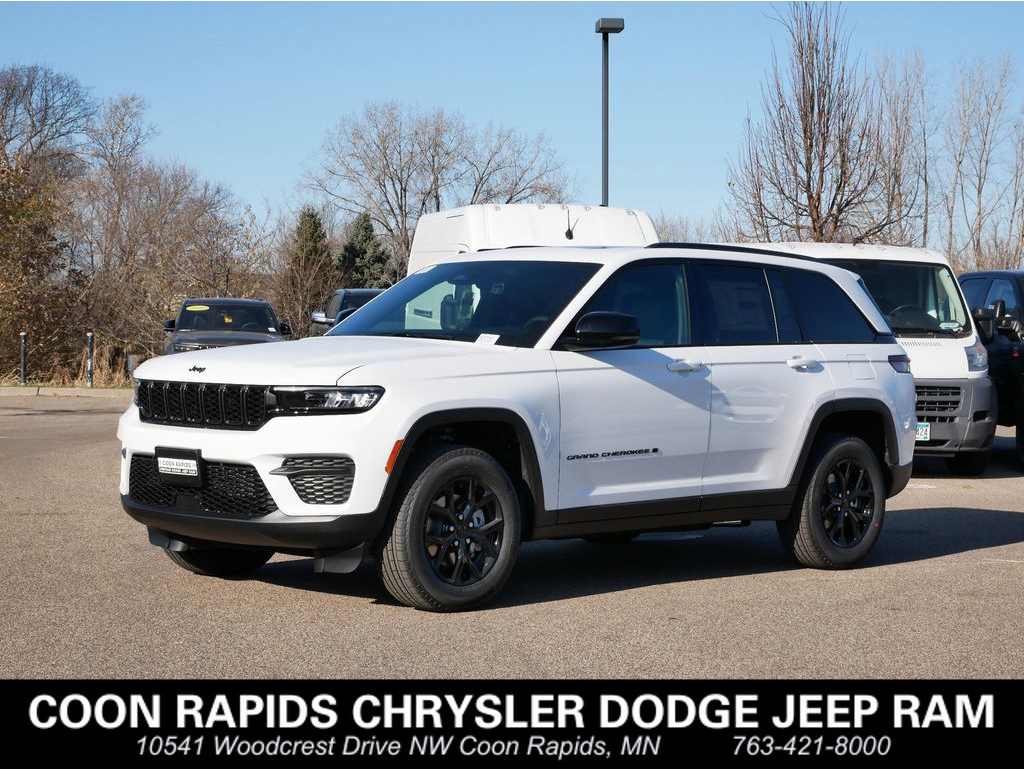 2025 Jeep Grand Cherokee Altitude's photo