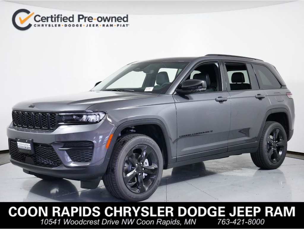 2024 Jeep Grand Cherokee Altitude's photo