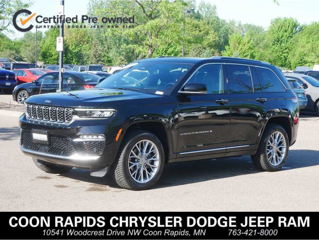 2023 Jeep Grand Cherokee Summit's photo