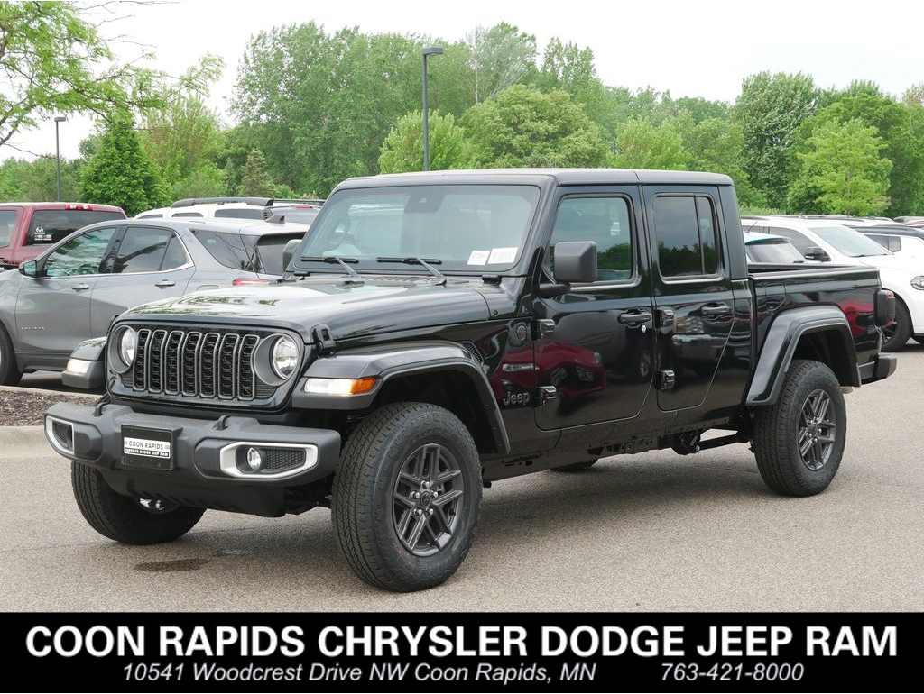 2025 Jeep Gladiator Sport S's photo