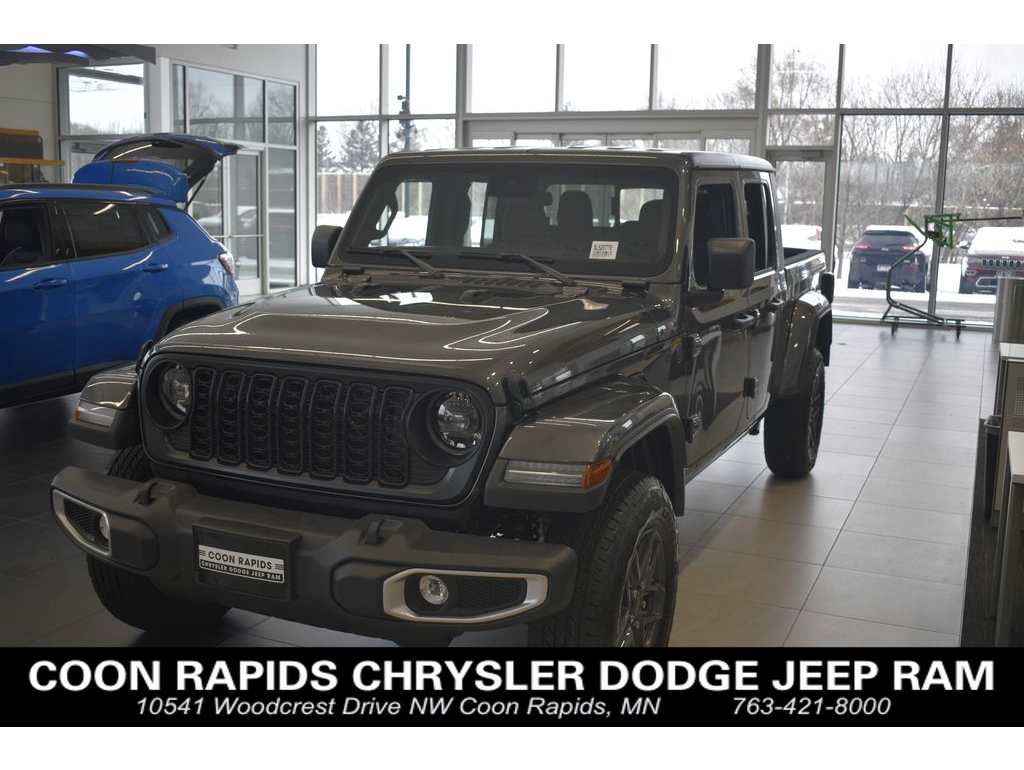 2025 Jeep Gladiator Sport S's photo