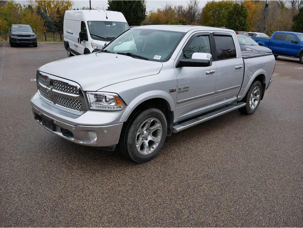 2017 RAM Ram 1500 Pickup Laramie