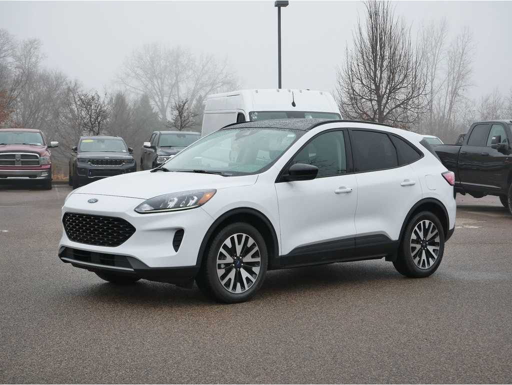 2020 Ford Escape SE's photo