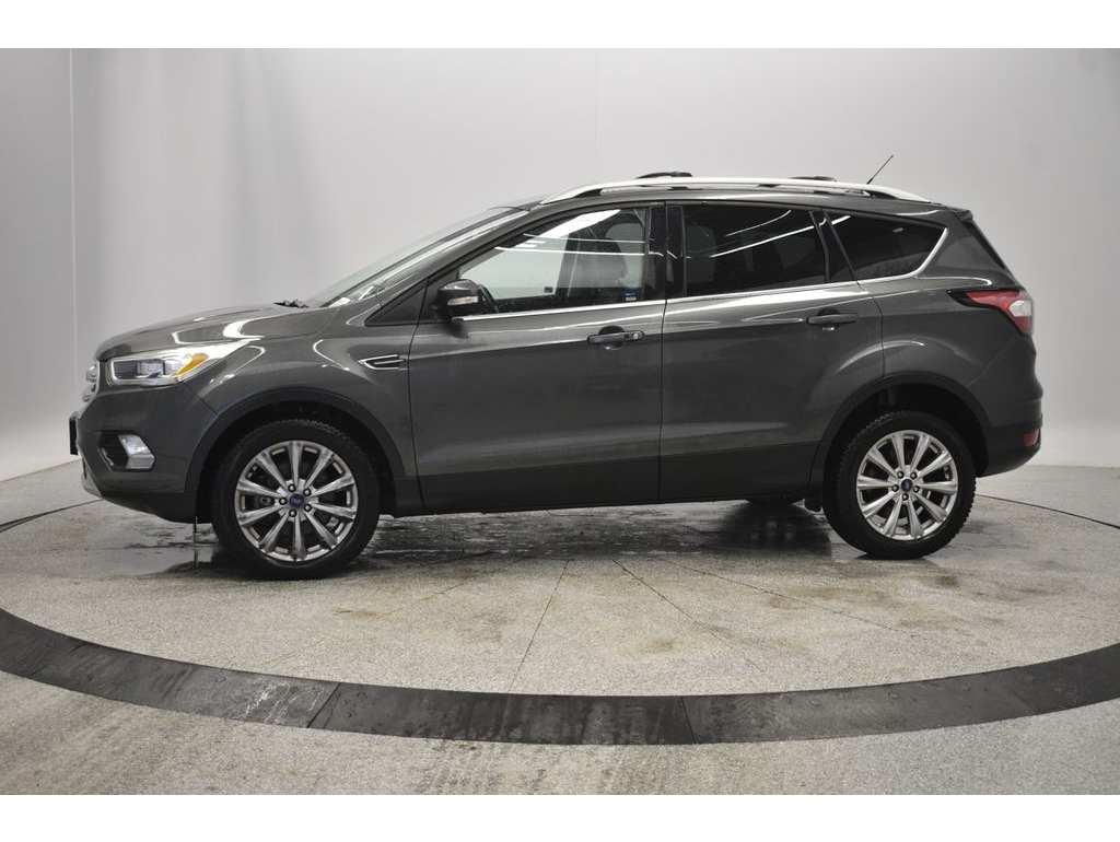 2017 Ford Escape Titanium's photo
