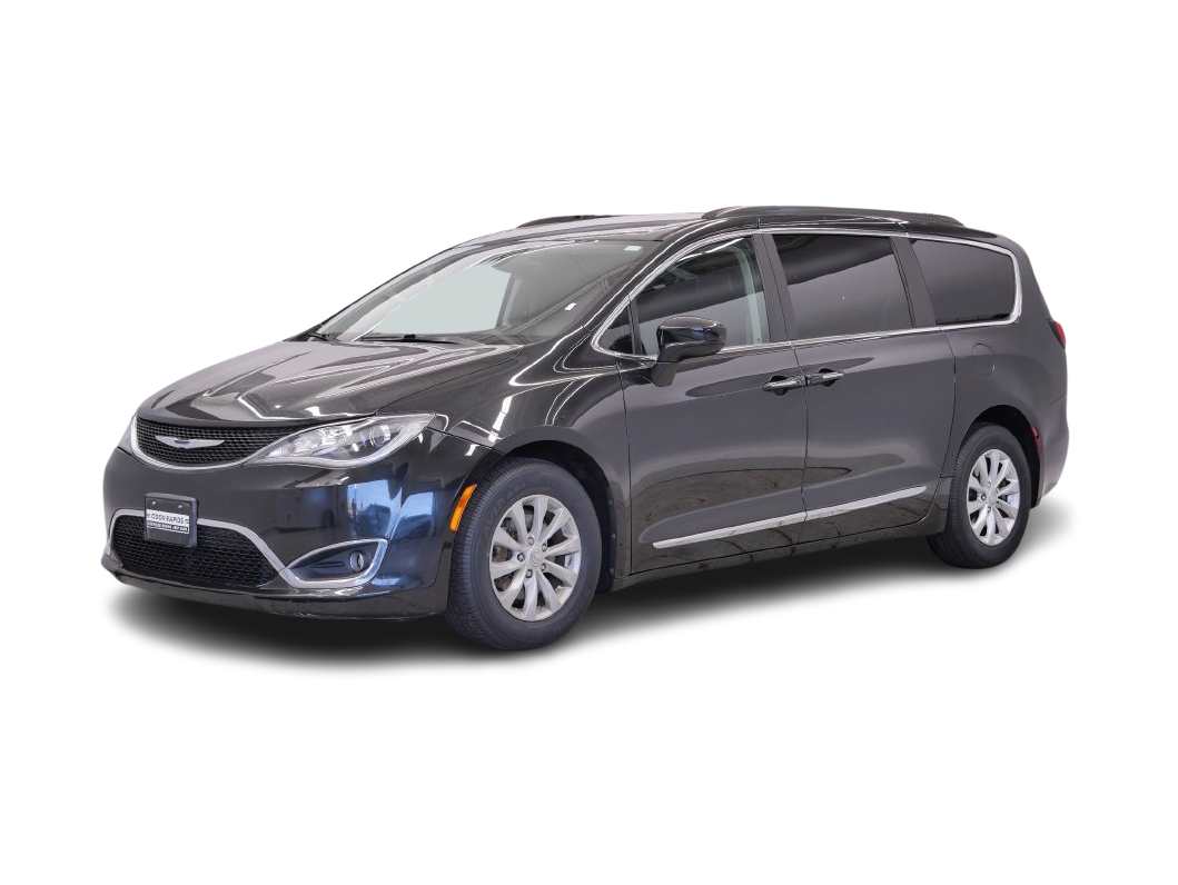 2017 Chrysler Pacifica Touring L -
                  Coon Rapids, MN