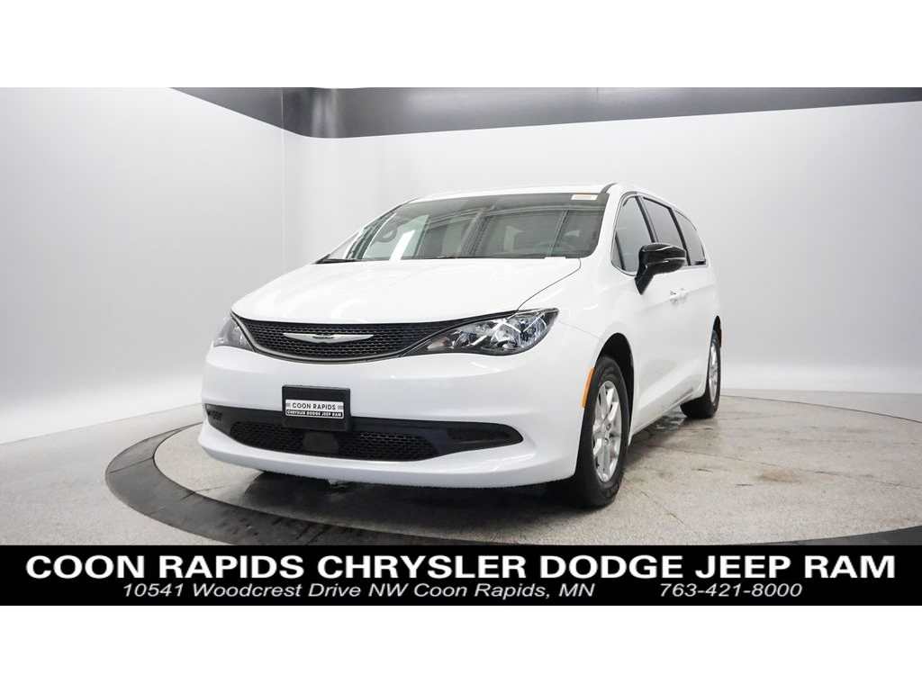 2026 Chrysler Voyager LX