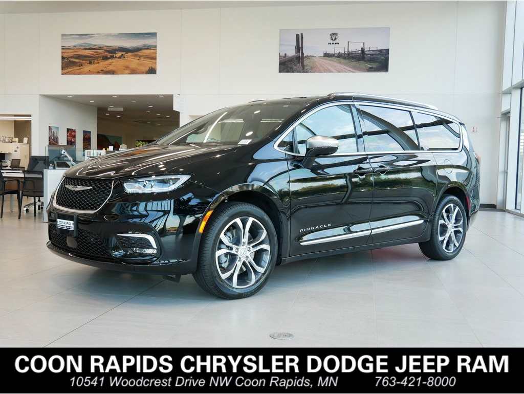 2026 Chrysler Pacifica Pinnacle's photo