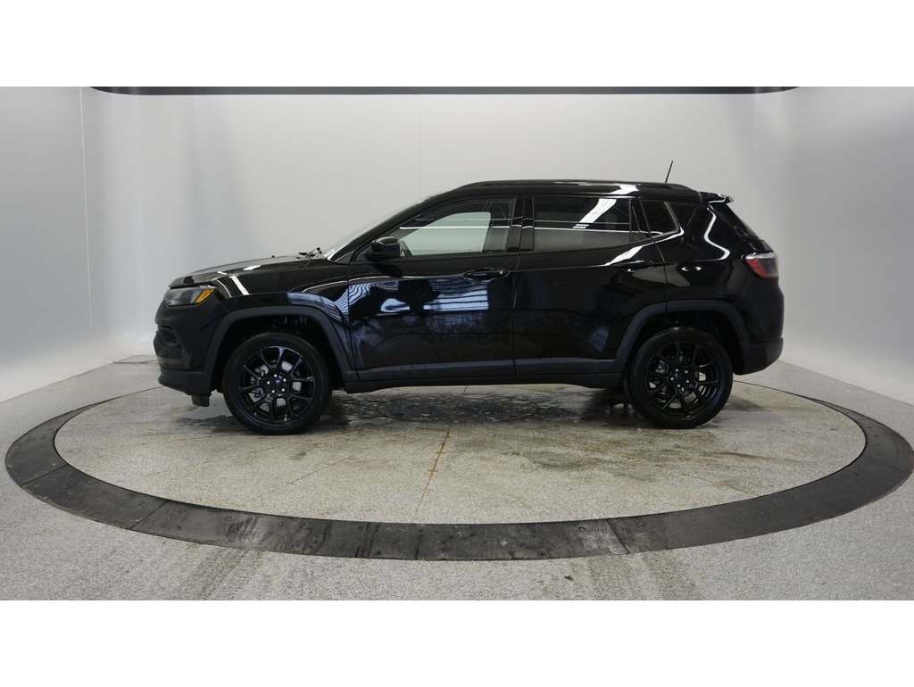 2022 Jeep Compass Altitude