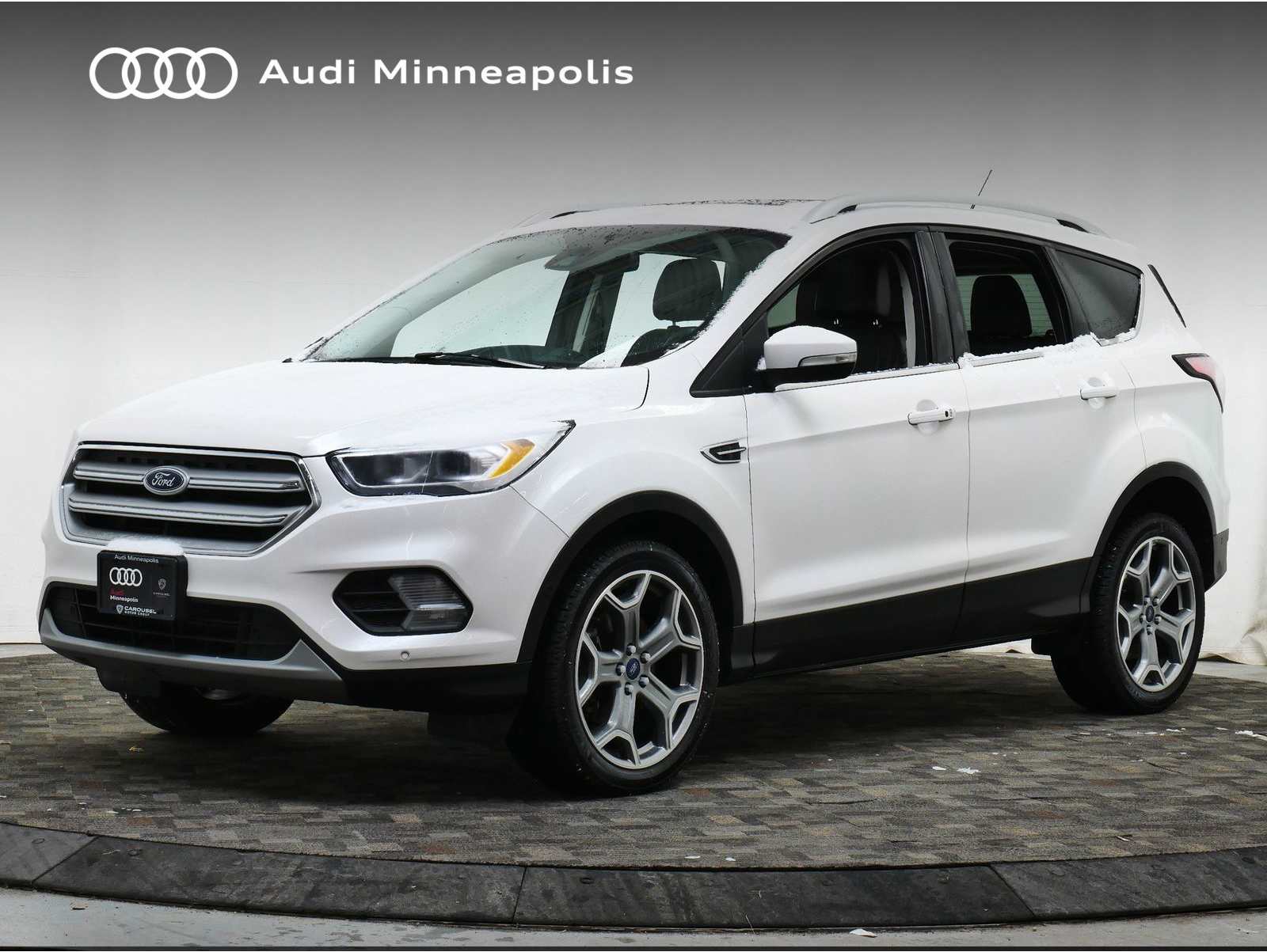 2017 Ford Escape Titanium's photo