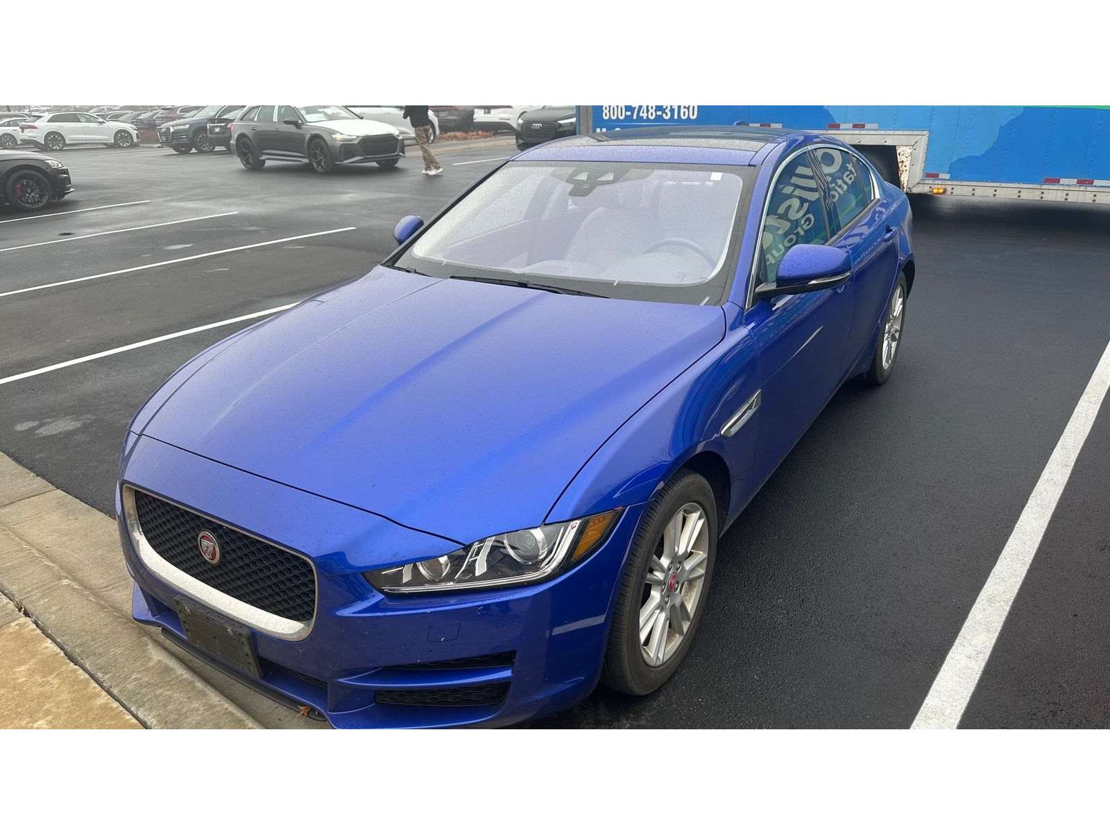 2018 Jaguar XE Premium's photo
