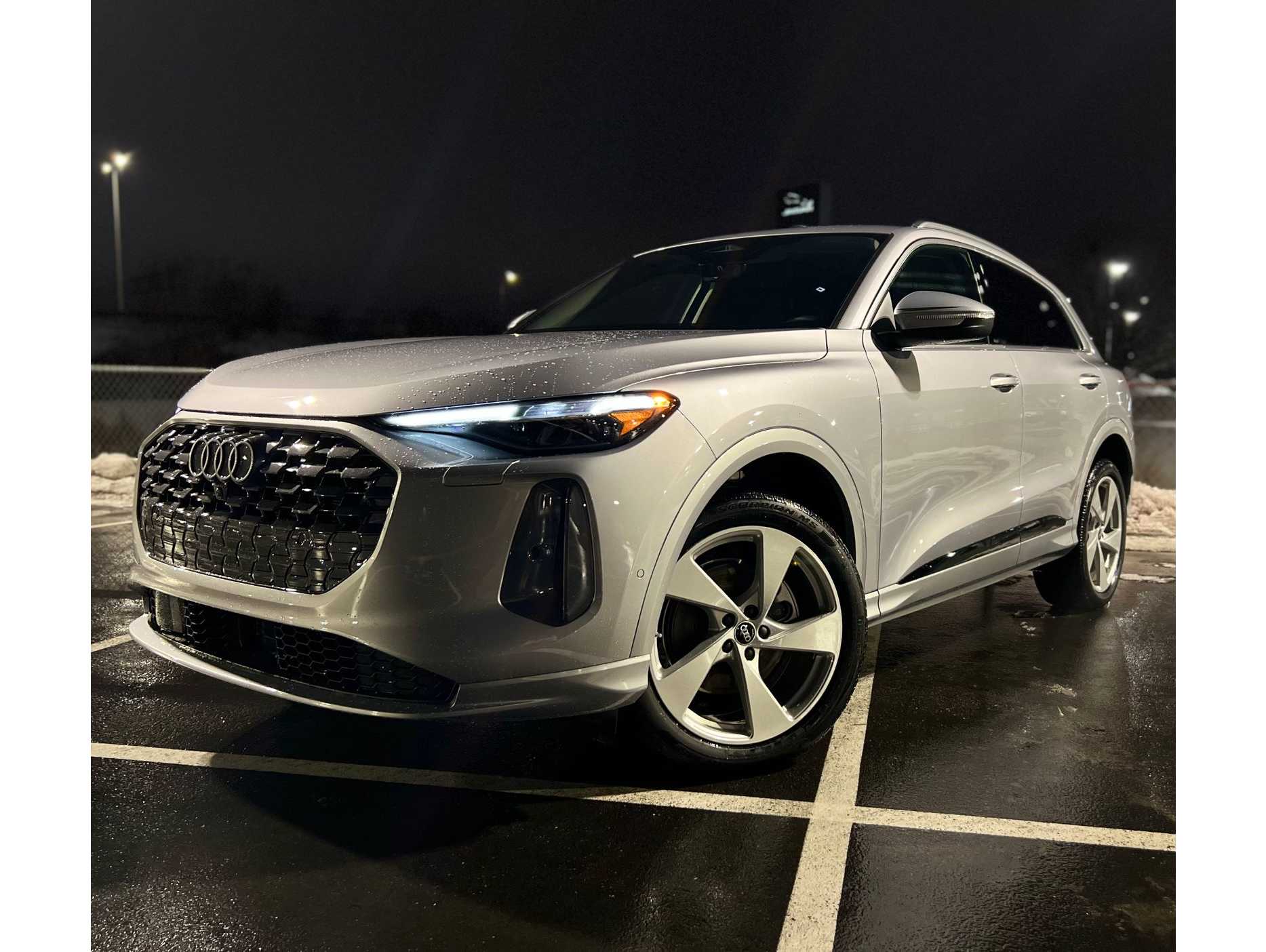 2025 Audi New Q5 Premium Plus's photo