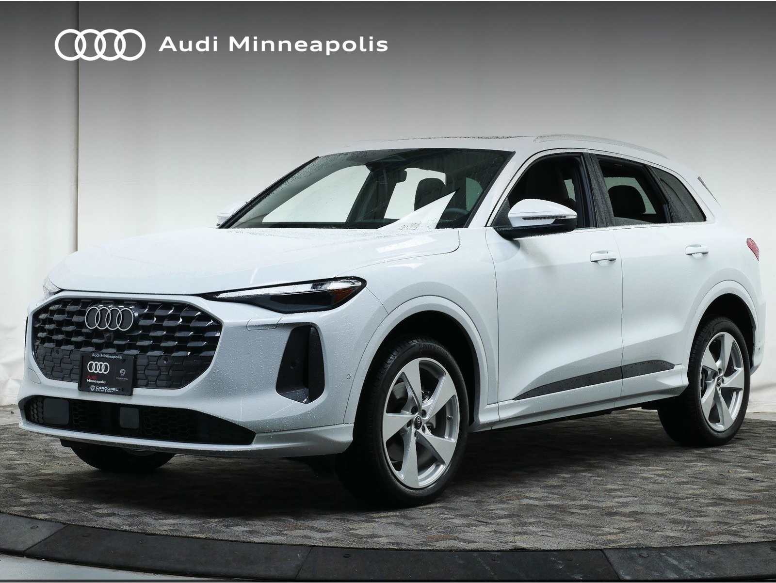 2025 Audi New Q5 Premium Plus's photo