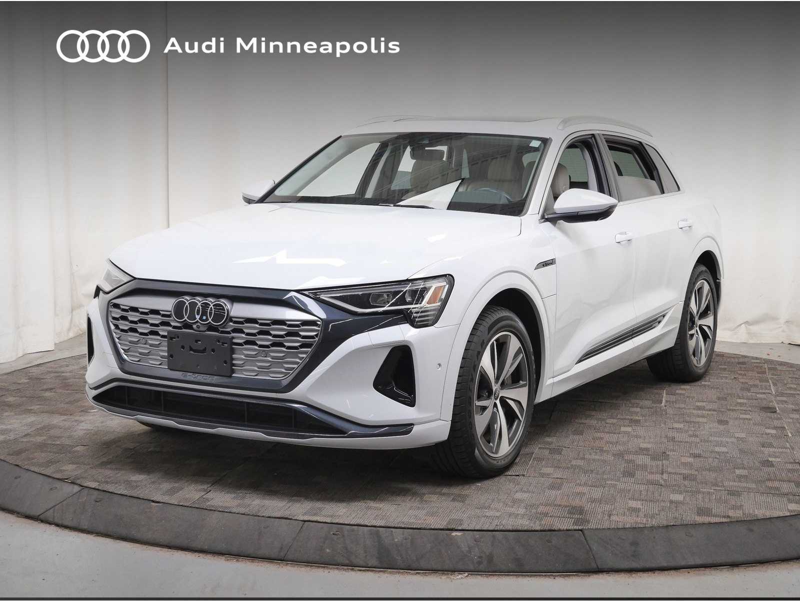 2024 Audi Q8 e-tron