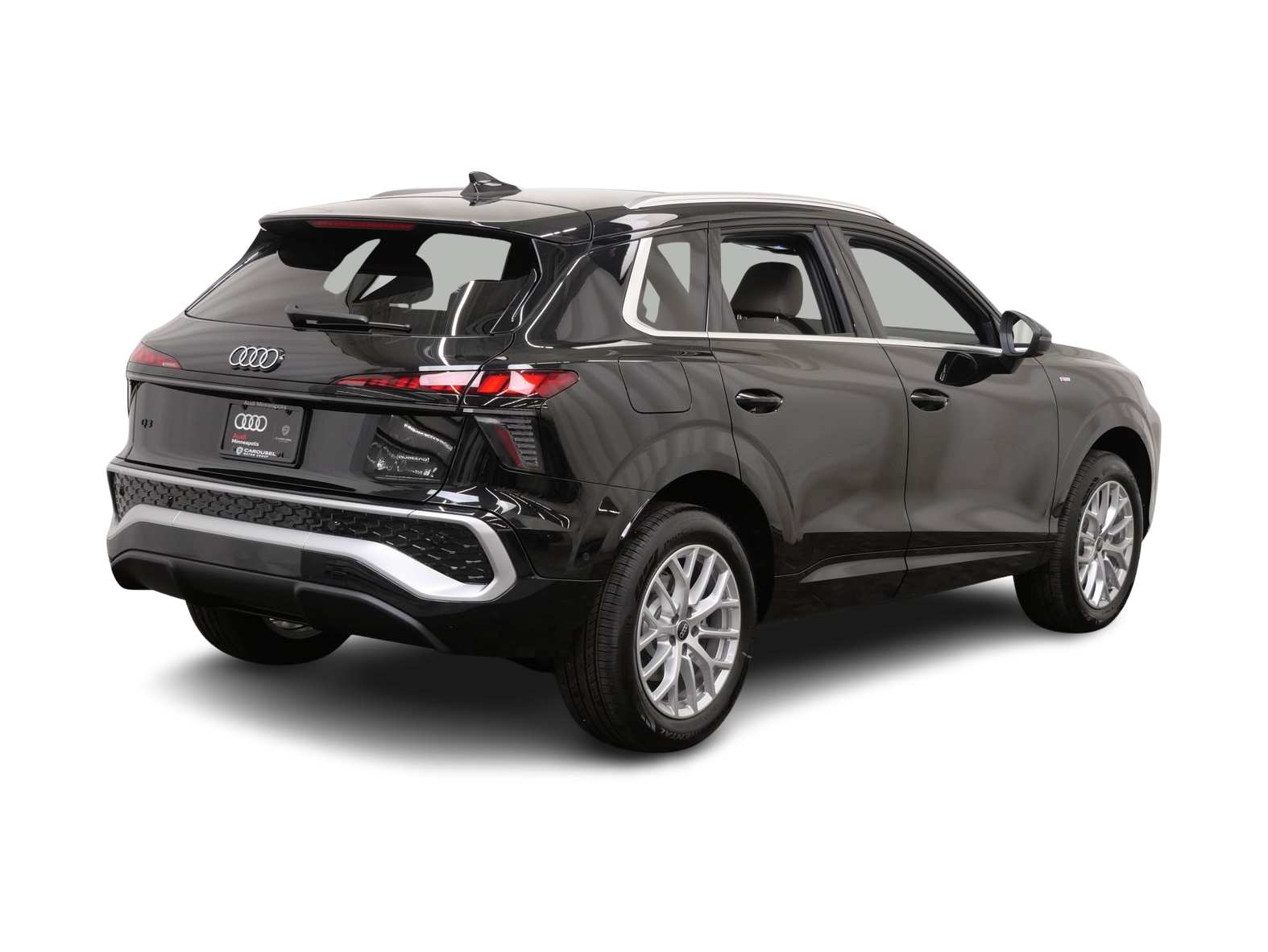Thumbnail: 2026 Audi Q3 - 1
