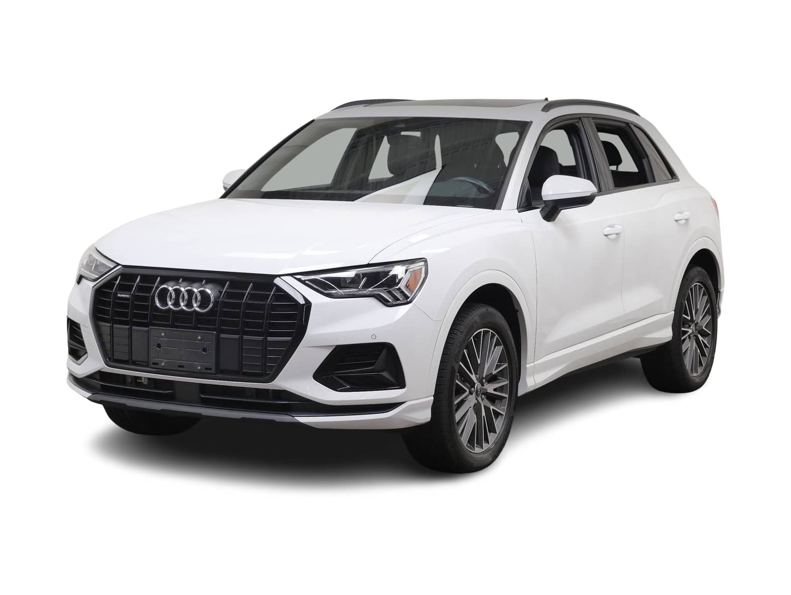 Thumbnail: 2023 Audi Q3 - 1