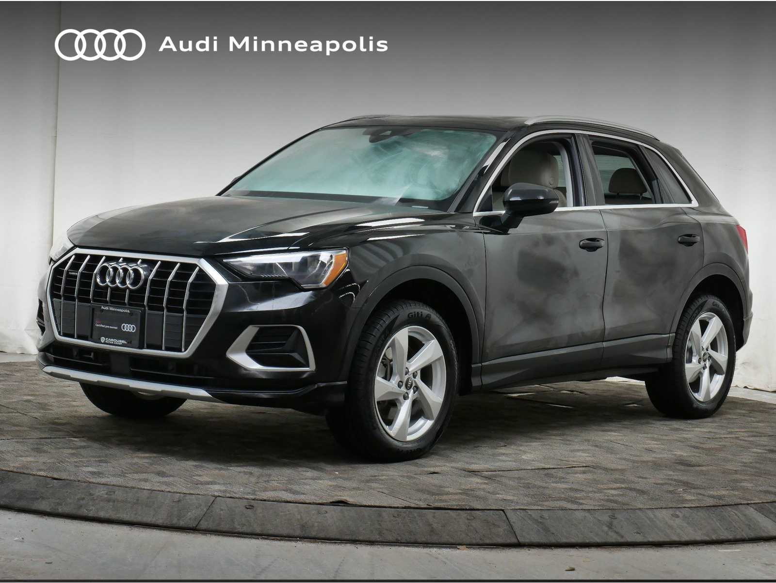 2022 Audi Q3 Premium's photo
