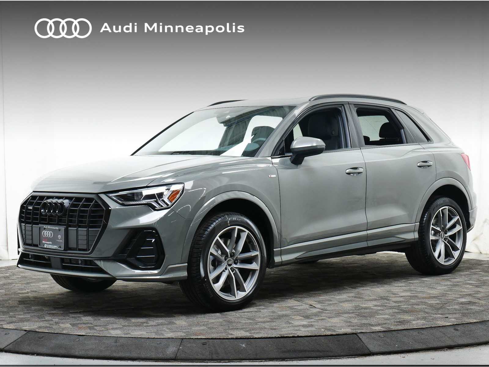 2025 Audi Q3 S Line Premium's photo