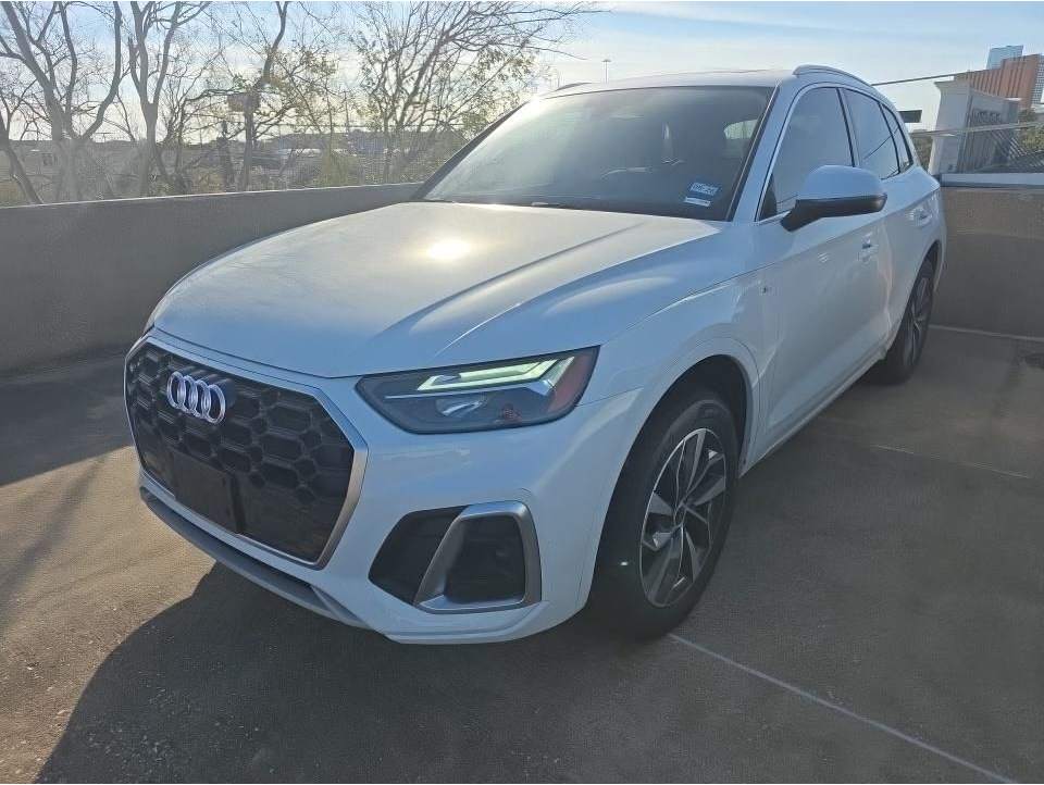 2023 Audi Q5 Premium Plus's photo