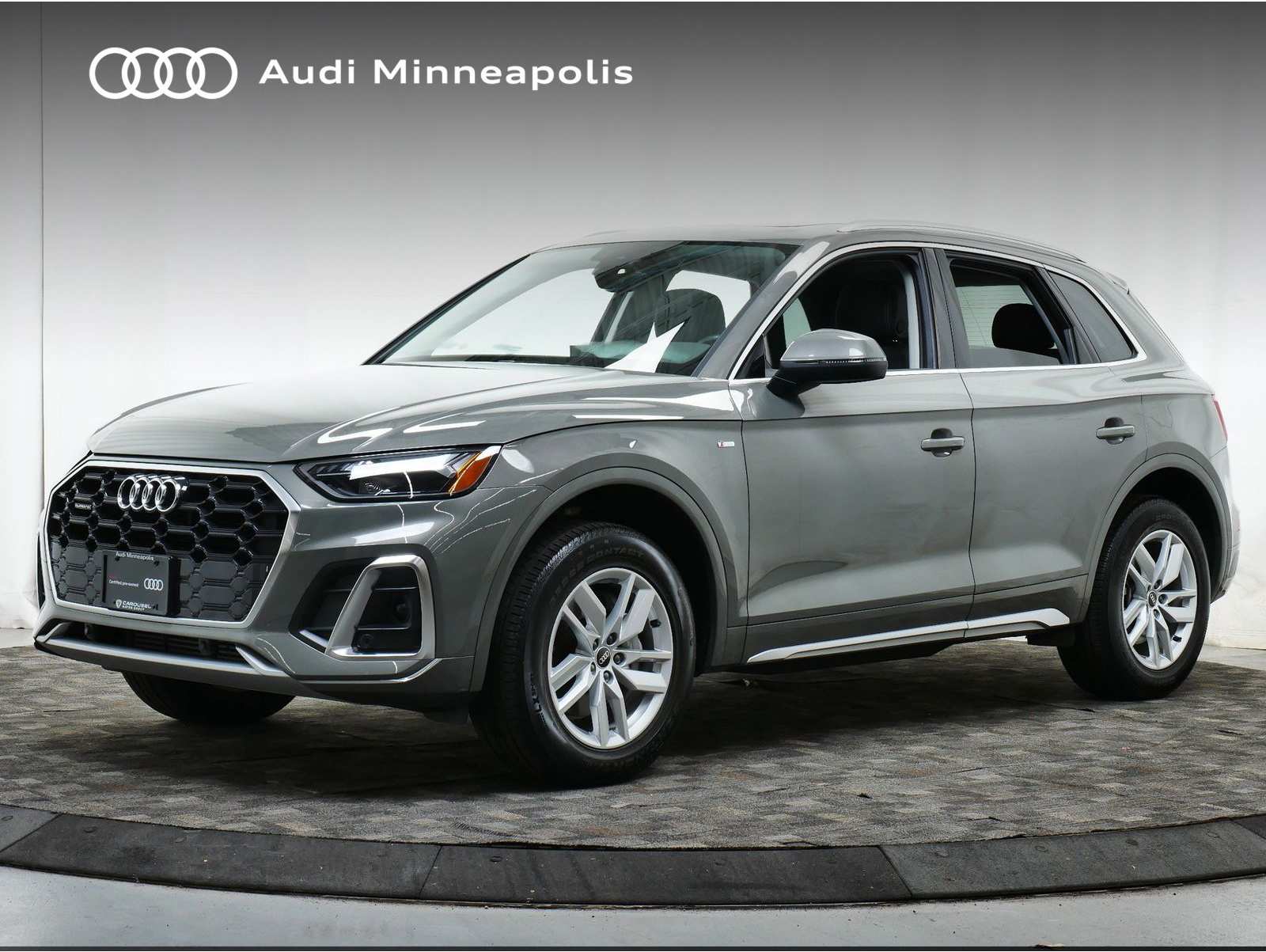 2023 Audi Q5 Premium's photo