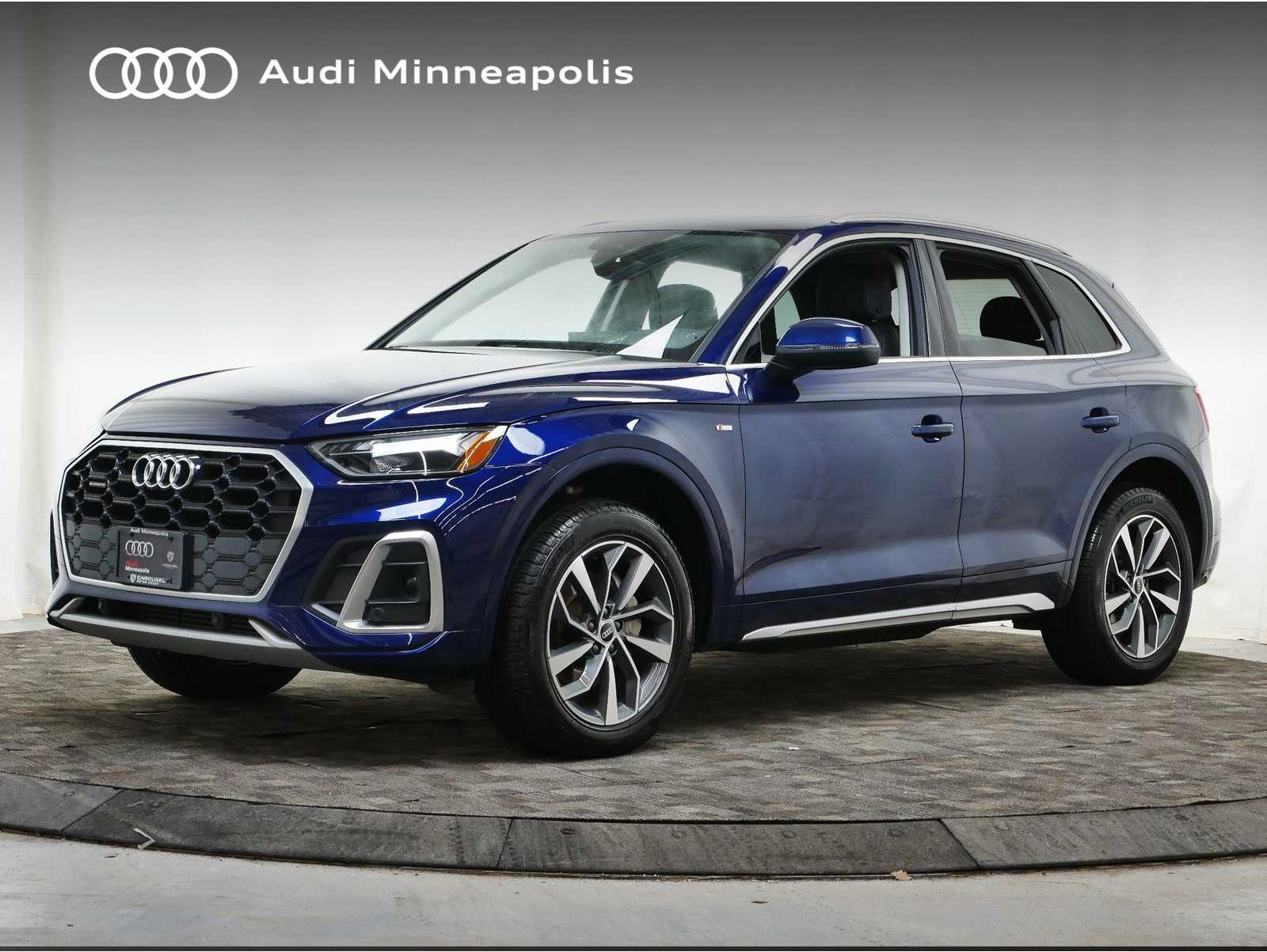 2022 Audi Q5 Premium's photo