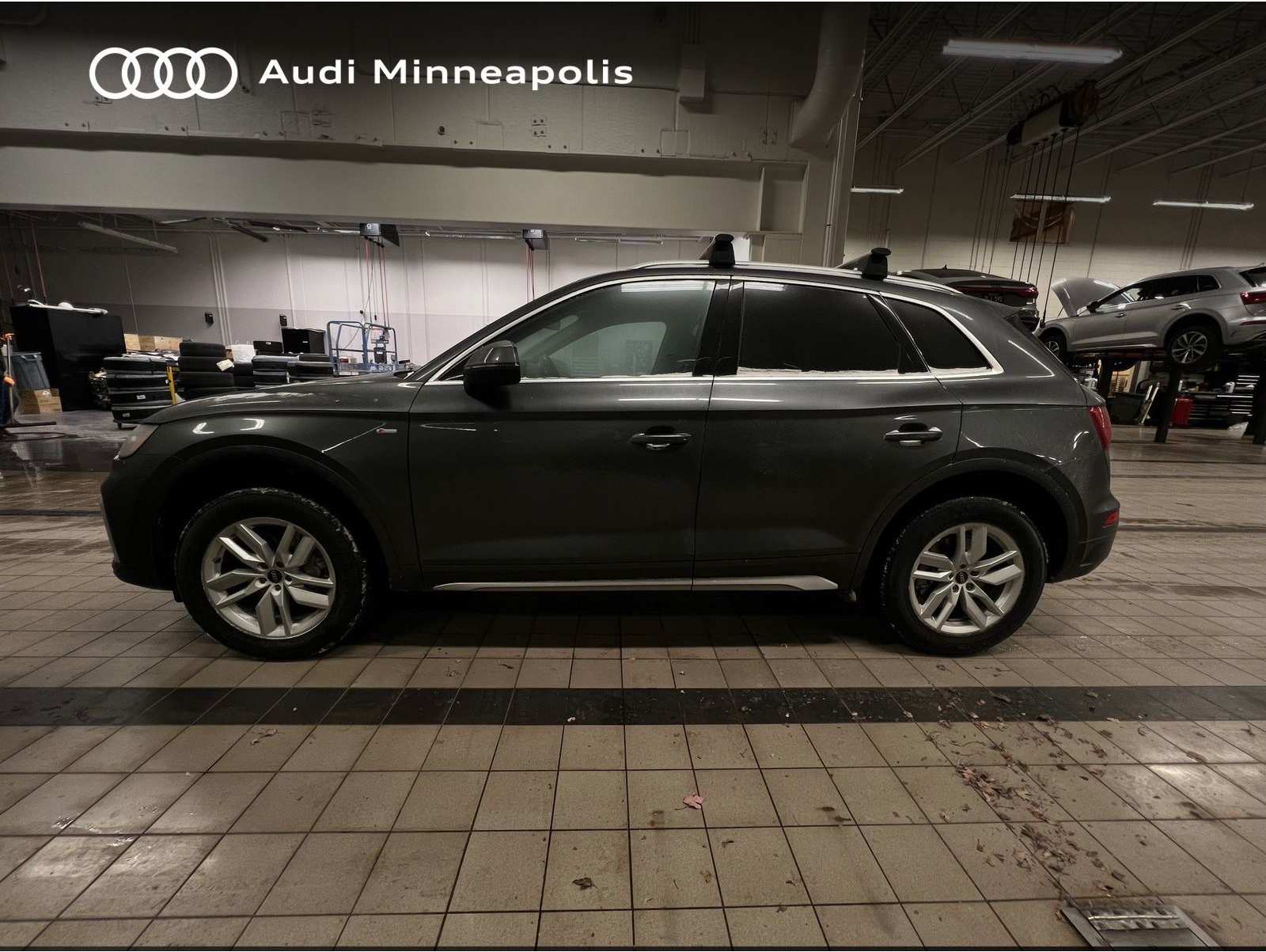 2023 Audi Q5 Premium's photo