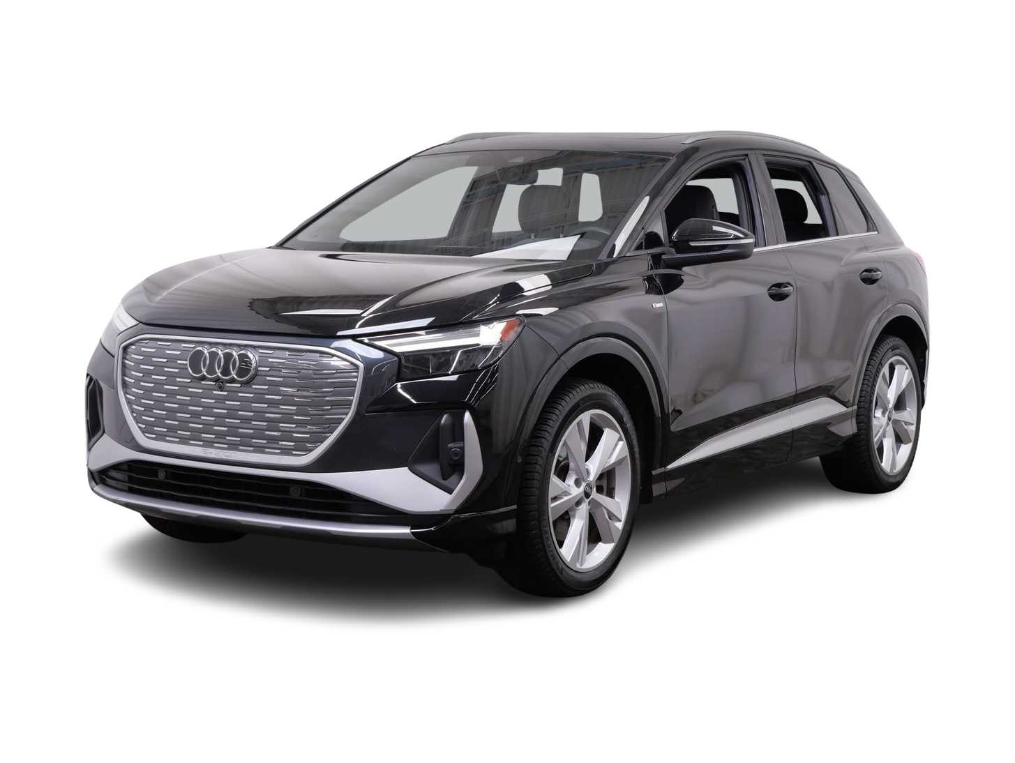 Thumbnail: 2023 Audi Q4 e-tron - 1
