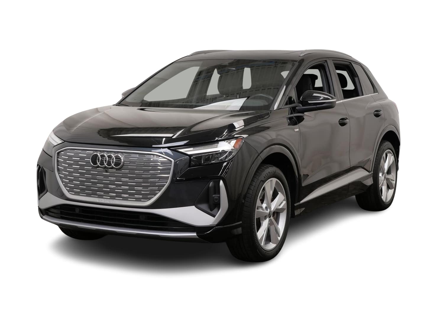Thumbnail: 2023 Audi Q4 e-tron - 1
