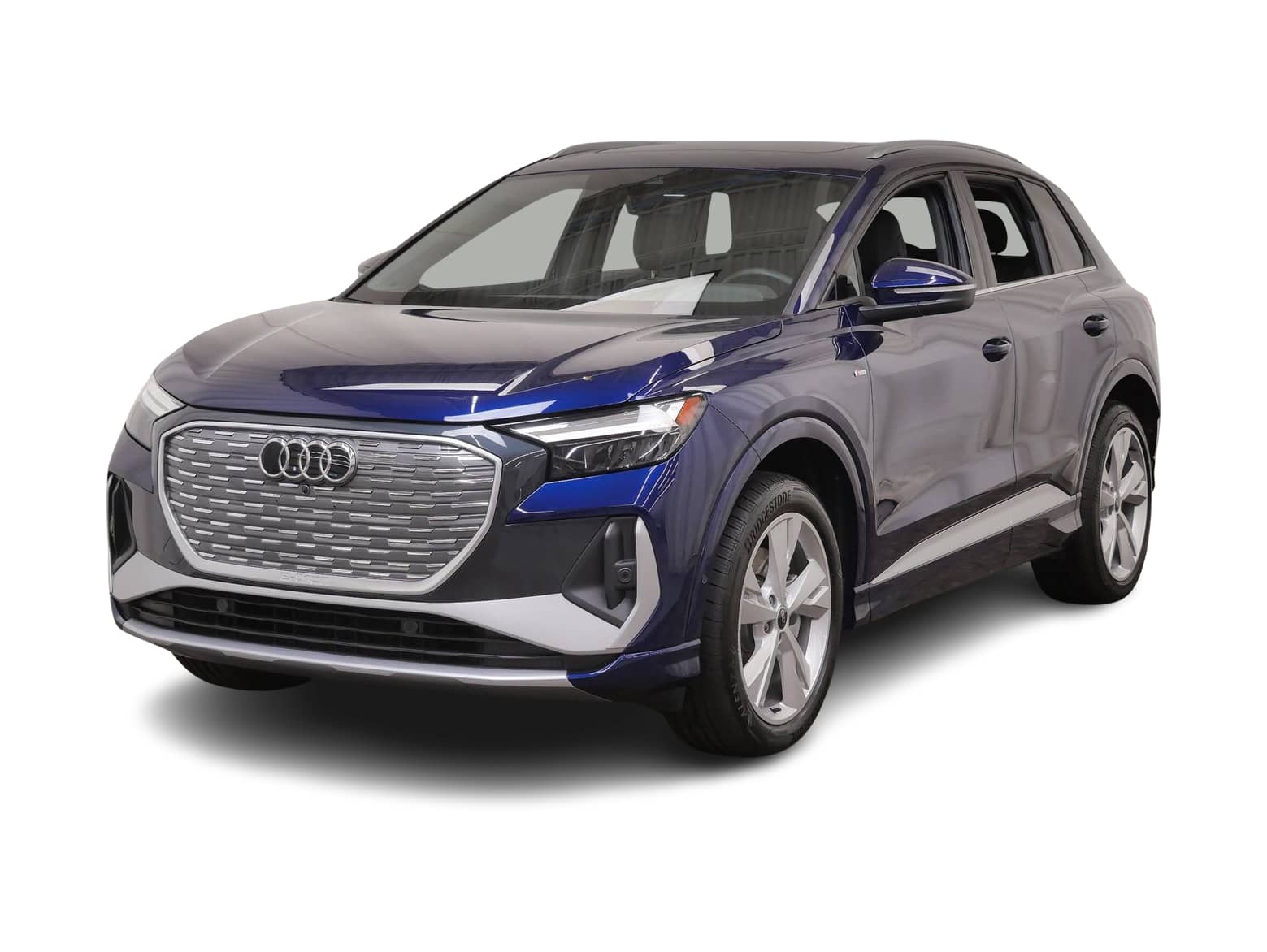 Thumbnail: 2023 Audi Q4 e-tron - 1