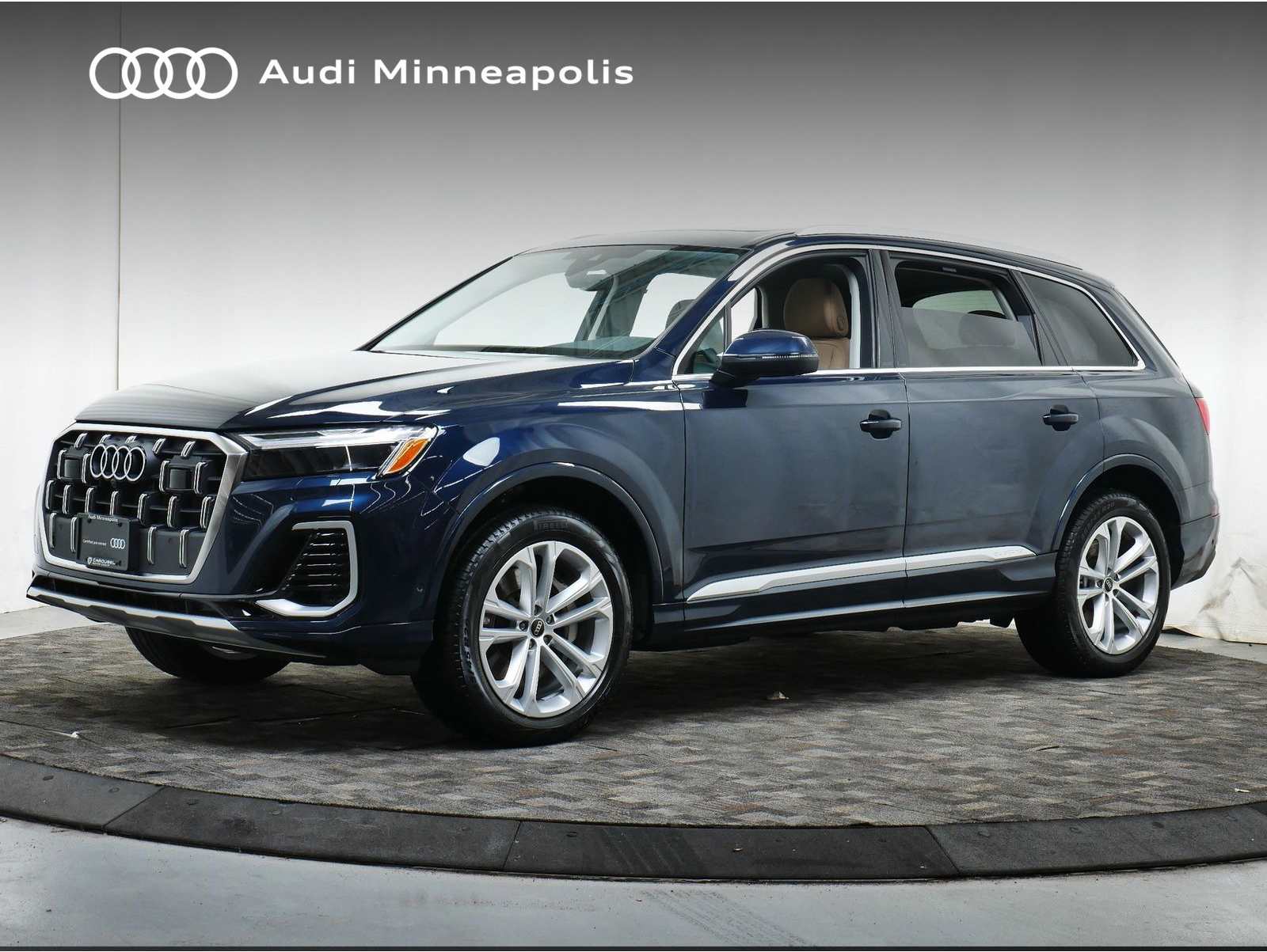 2025 Audi Q7 Premium Plus's photo