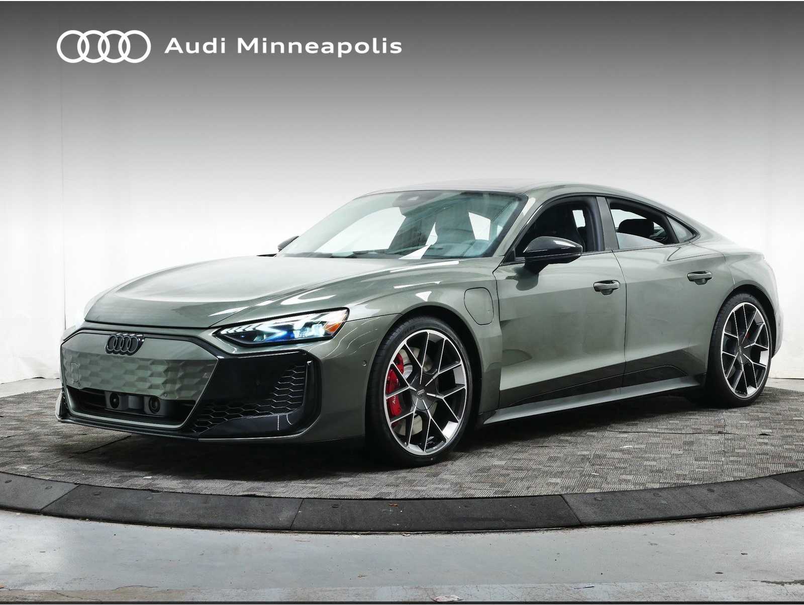 2026 Audi RS e-tron GT Performance Base's photo