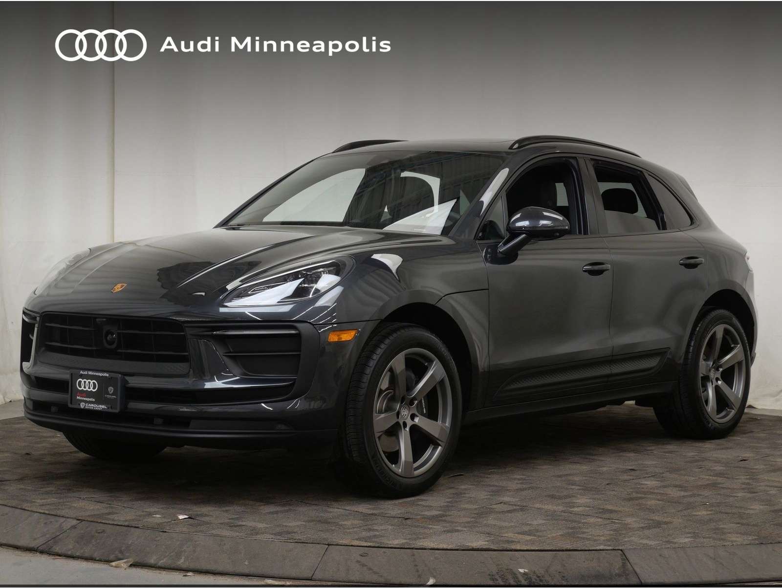2023 Porsche Macan T