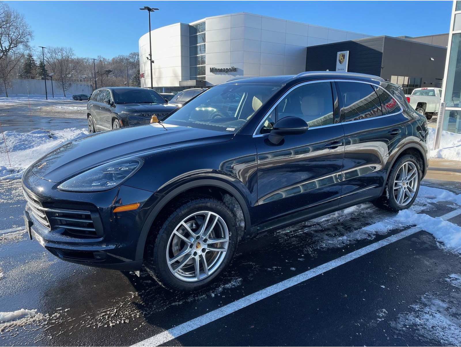 2019 Porsche Cayenne Base's photo