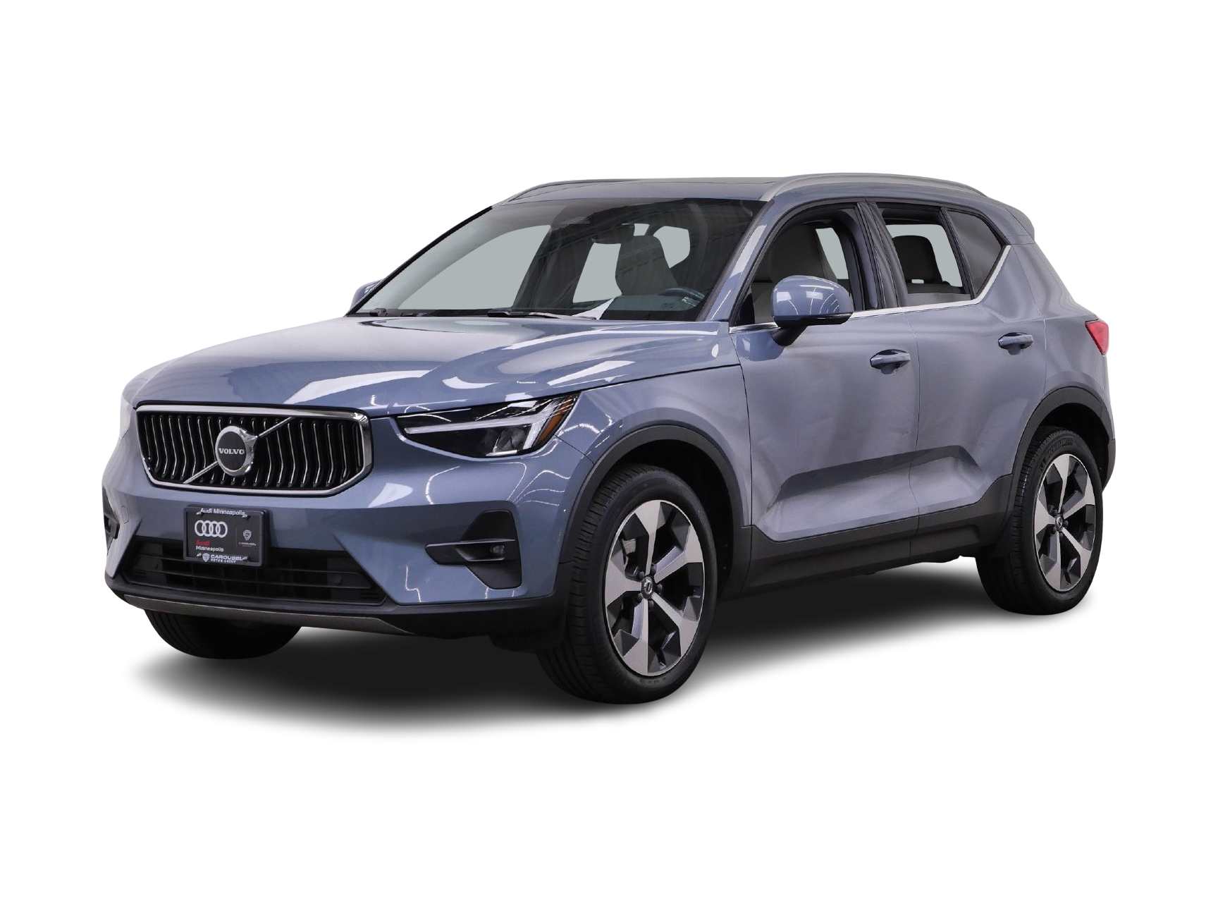 2023 Volvo XC40 B5 Plus -
                  Minneapolis, MN
