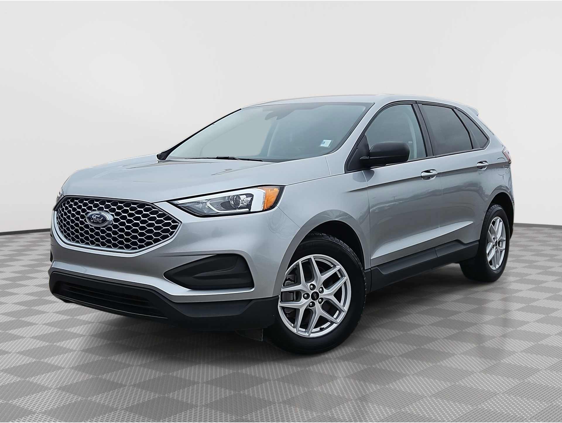 2023 Ford Edge SE's photo