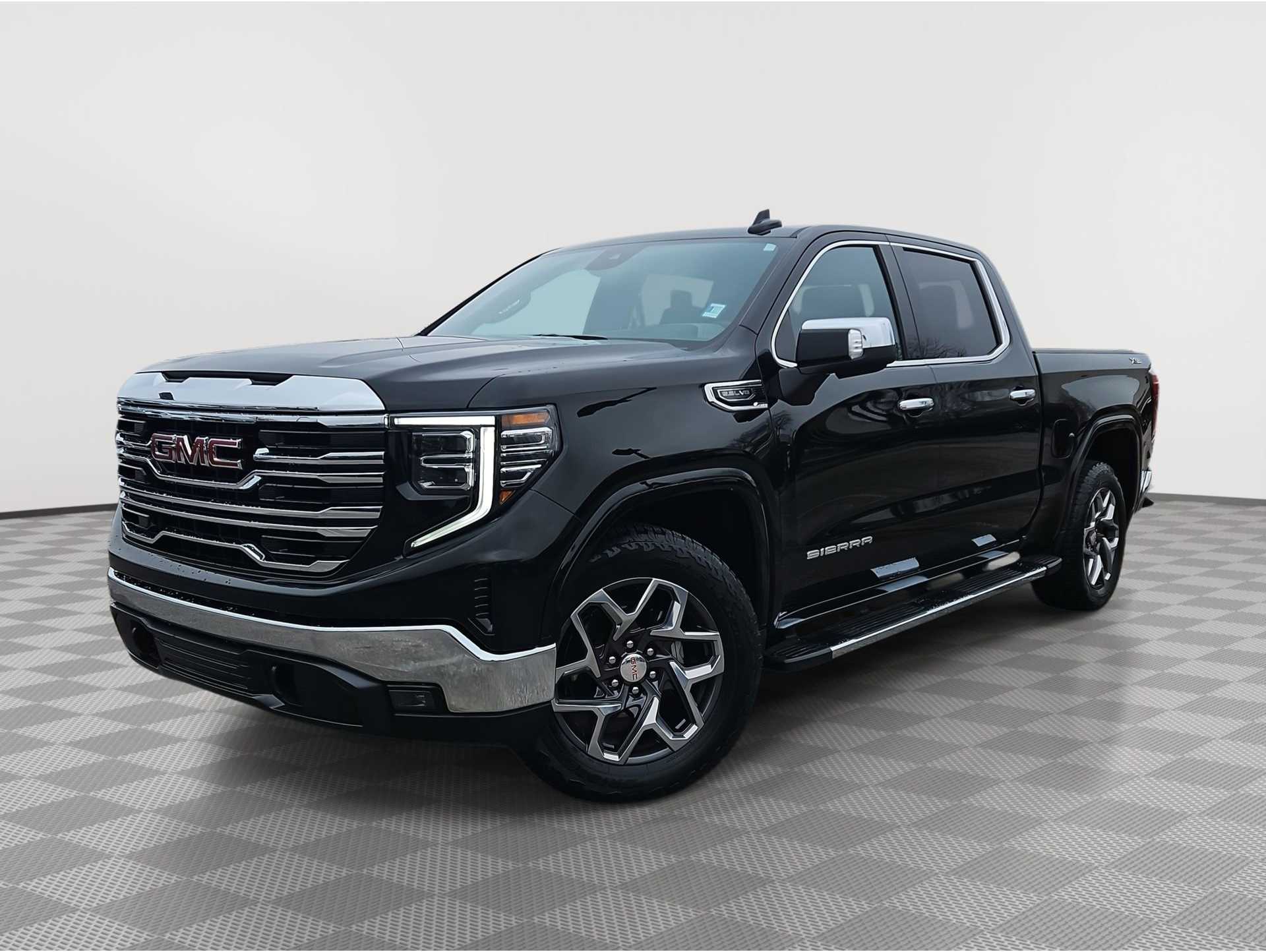 2023 GMC Sierra 1500 SLT's photo