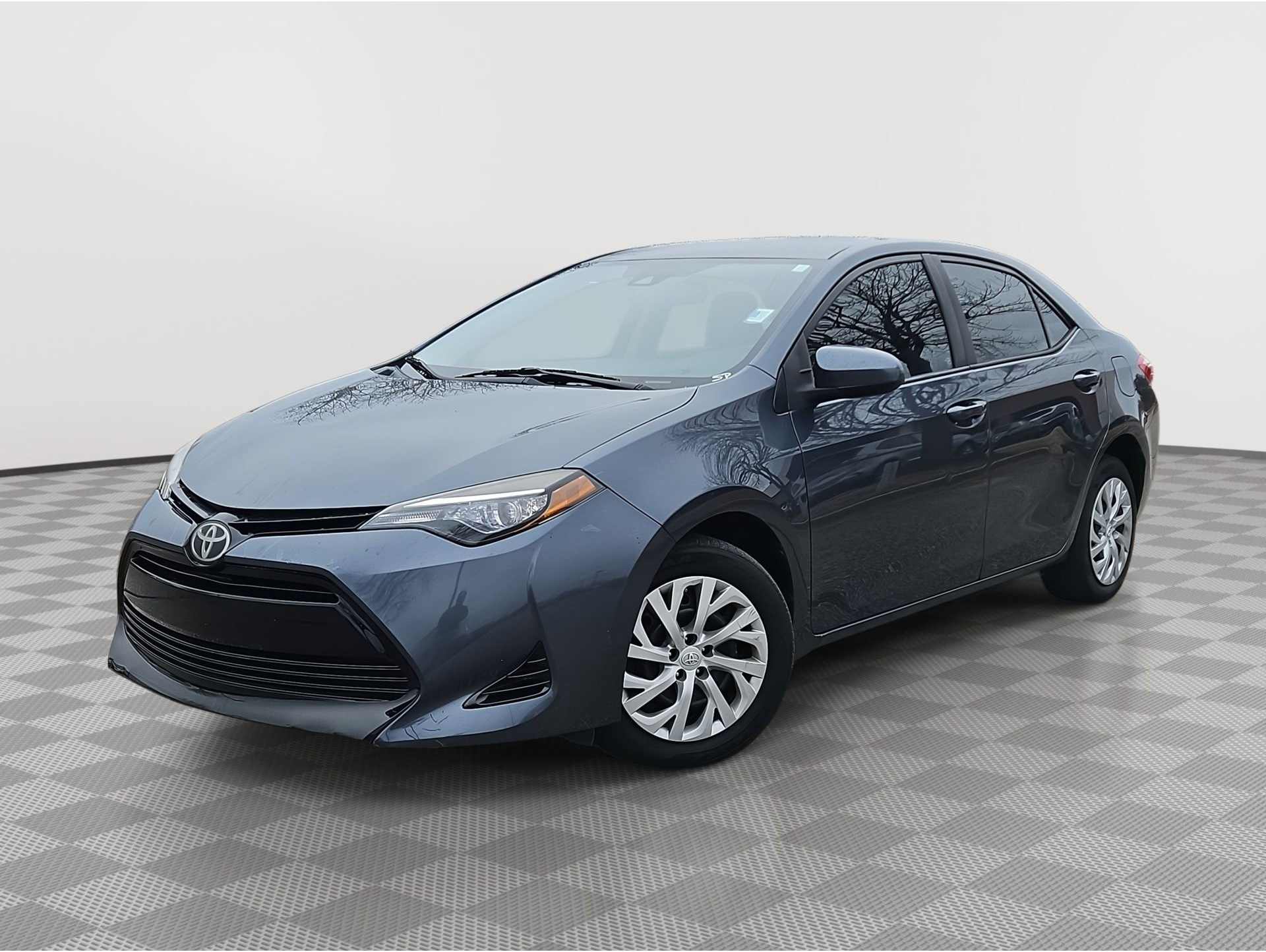 2017 Toyota Corolla LE's photo