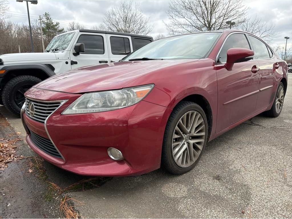 2013 Lexus ES Base's photo